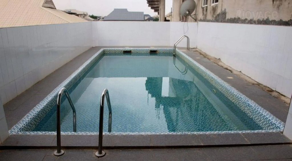 Aerol Hotel