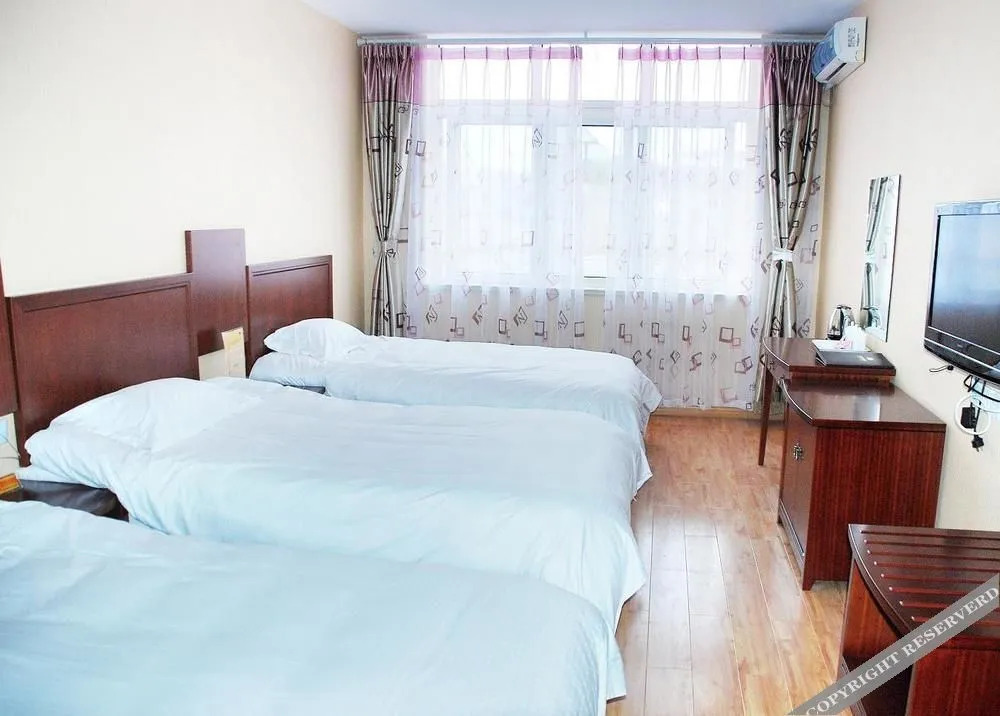 The Sea East Hotel
