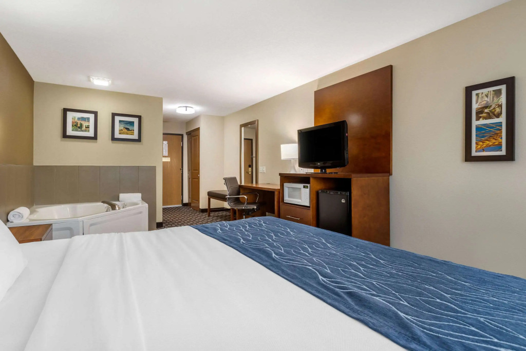 Comfort Inn Story City - I-35 near Ames