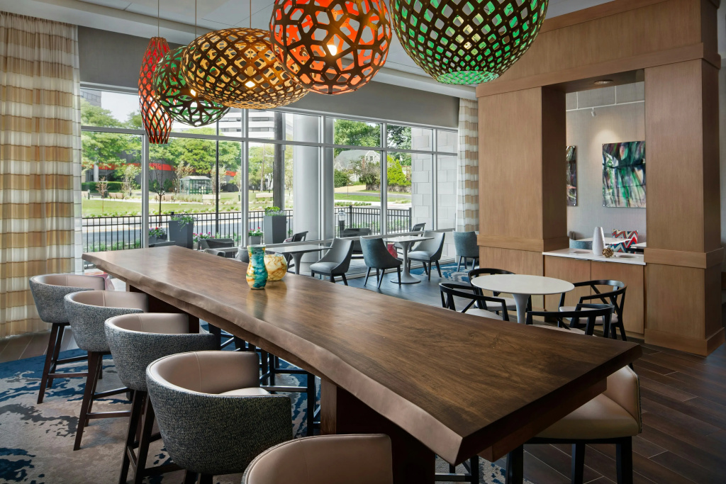 Hampton Inn & Suites Teaneck/Glenpointe