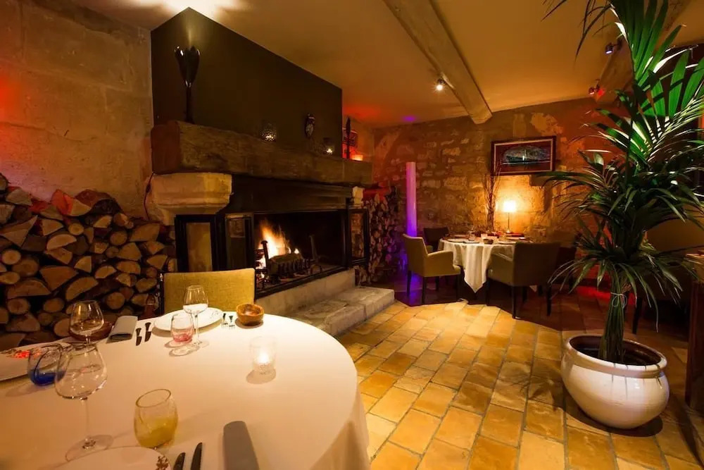 Auberge De Saint-Rémy - Mas De Garance Piscine - Table Gastronomique Étoilé