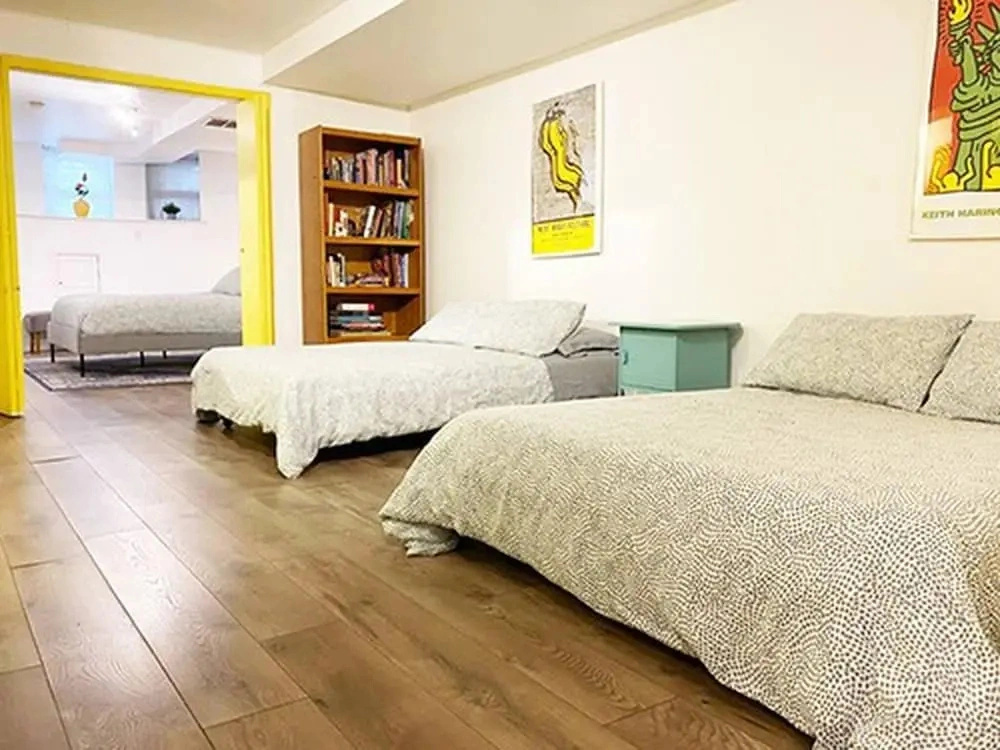 Fun and Simple 1 Bedroom Unit