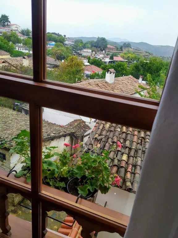Katina Boutique House