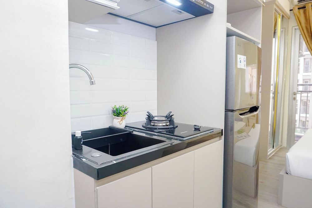 Compact And Functional Studio At Apartment Transpark Juanda Bekasi Timur