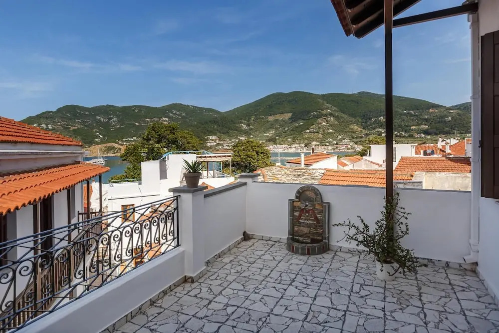 Esperos Apartment in Sporades