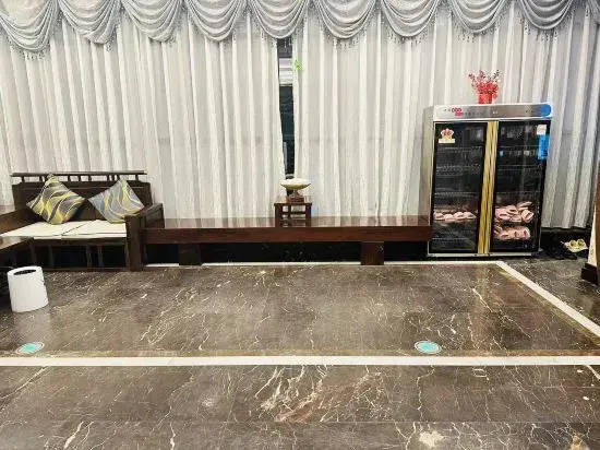 Mousi Light Luxury Hotel