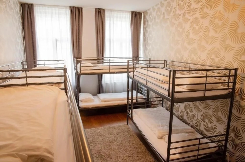 The Republic Garden - Hostel