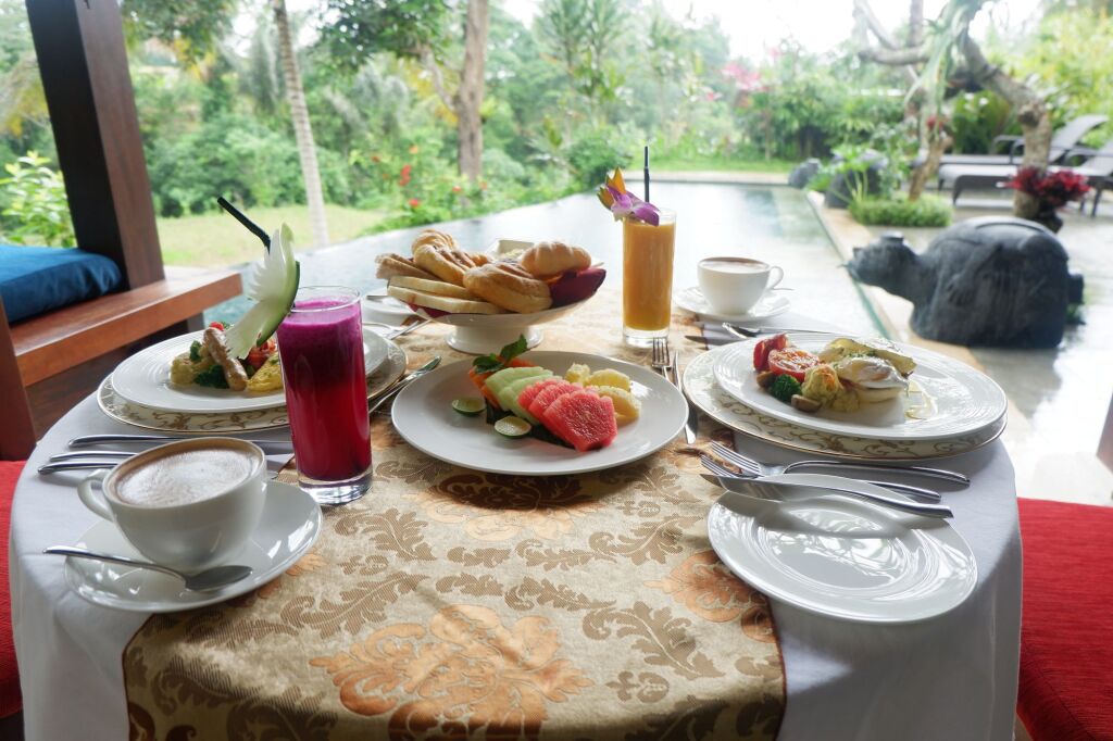 Отель Dwaraka The Royal Villas