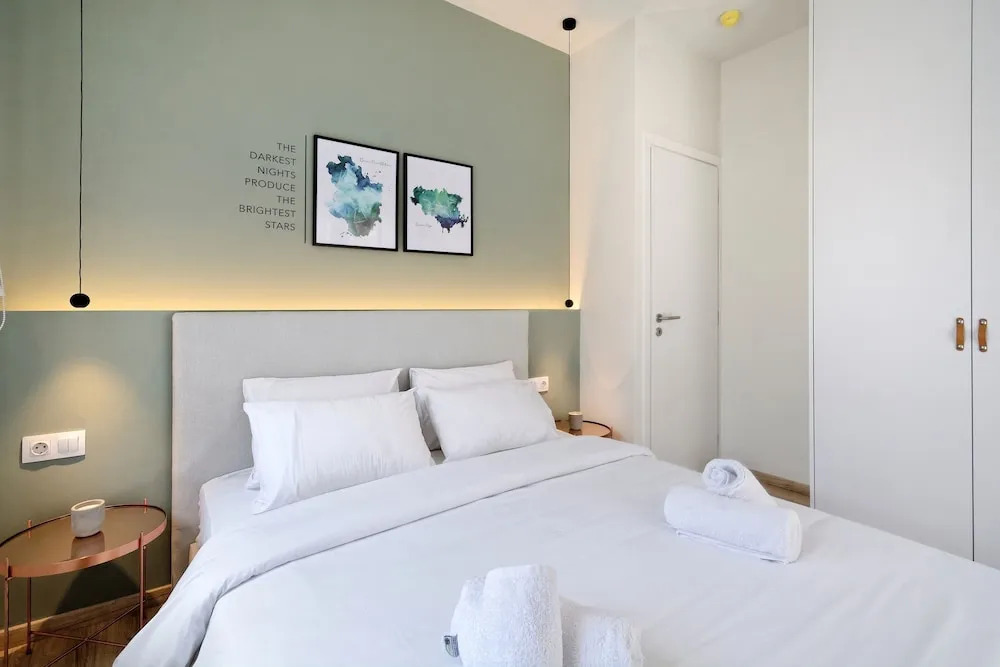 Eos Residence