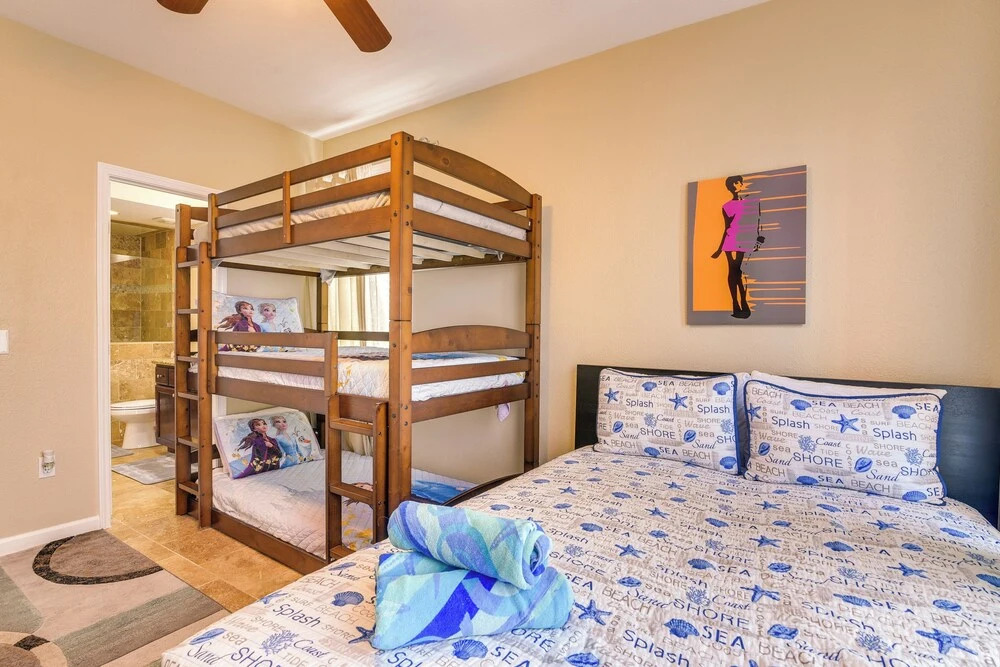 Steps to Beach & Seawall! Galveston Condo w/ Pool