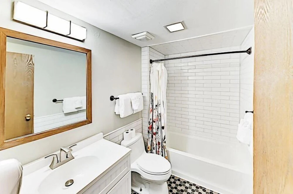 3 Bedroom Condo in Keystone - West Keystone