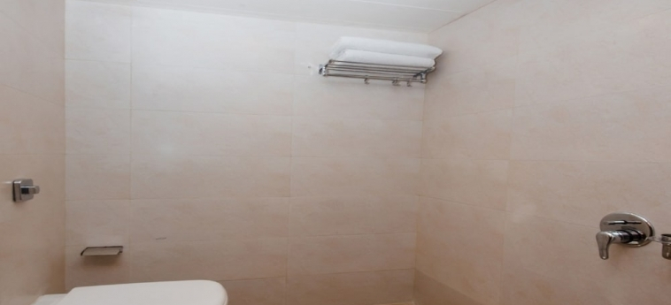 Hotel Royal Inn By OYO Rooms