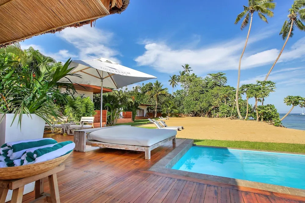 Tides Reach Resort
