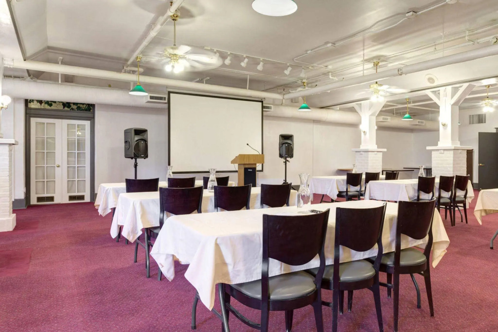 Hood River Hotel