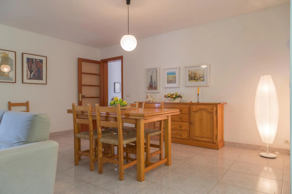 Can Francesc Wifi BBQ Garden 200m From the Beach for 8