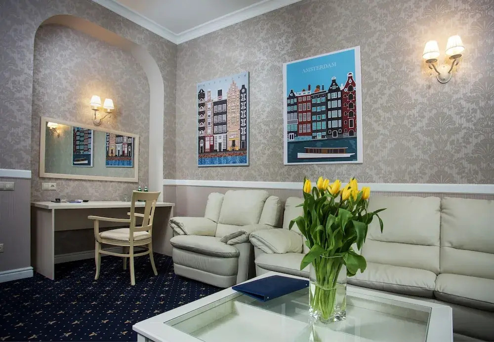 Amsterdam Hotel