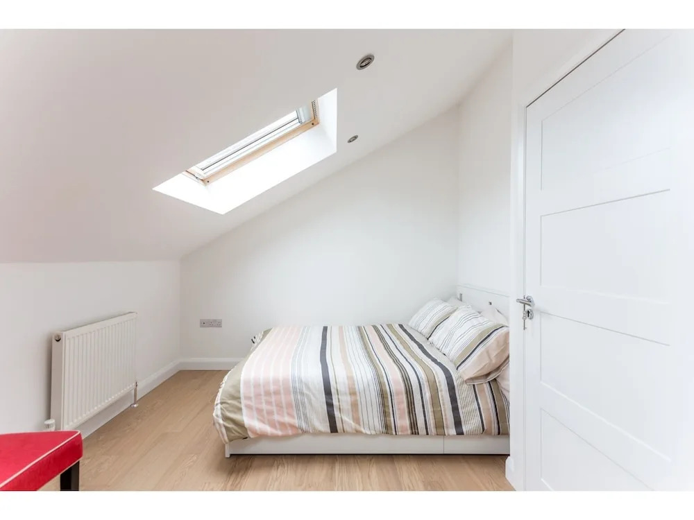 Charming Brand new House in Cambridge - Sleeps 6