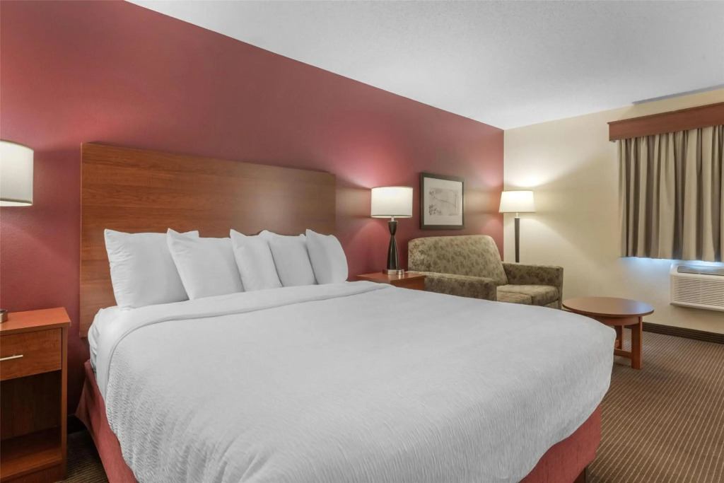 SureStay Plus Hotel by Best Western Litchfield