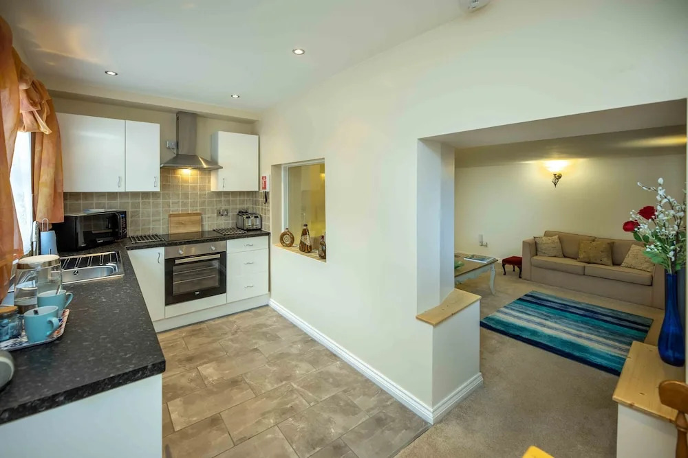 Central Quiet and Cosy St Helier Flat
