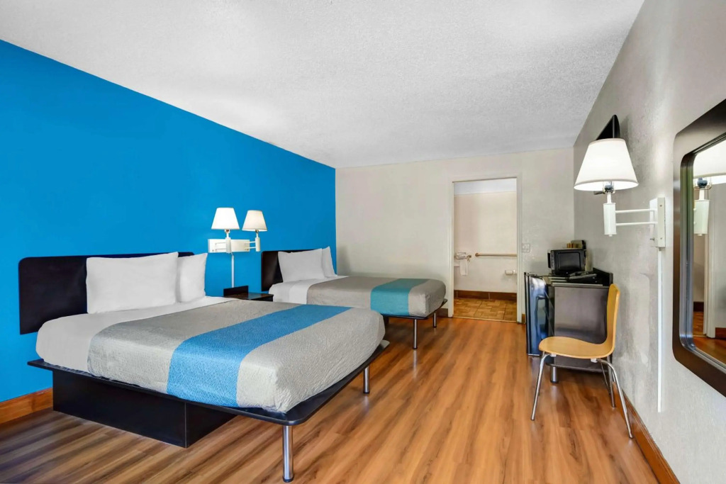 Motel 6 Atlanta GA