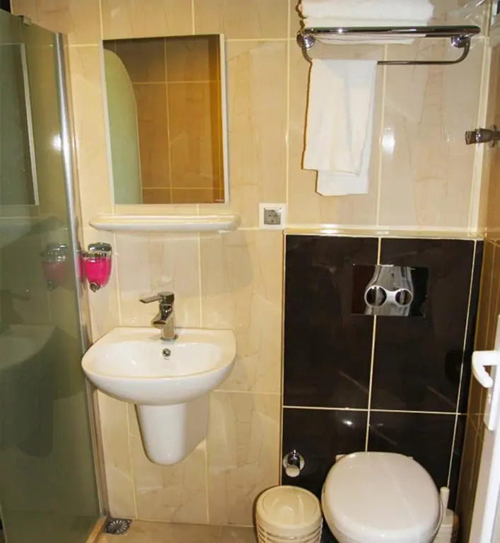 Dostlar Hotel