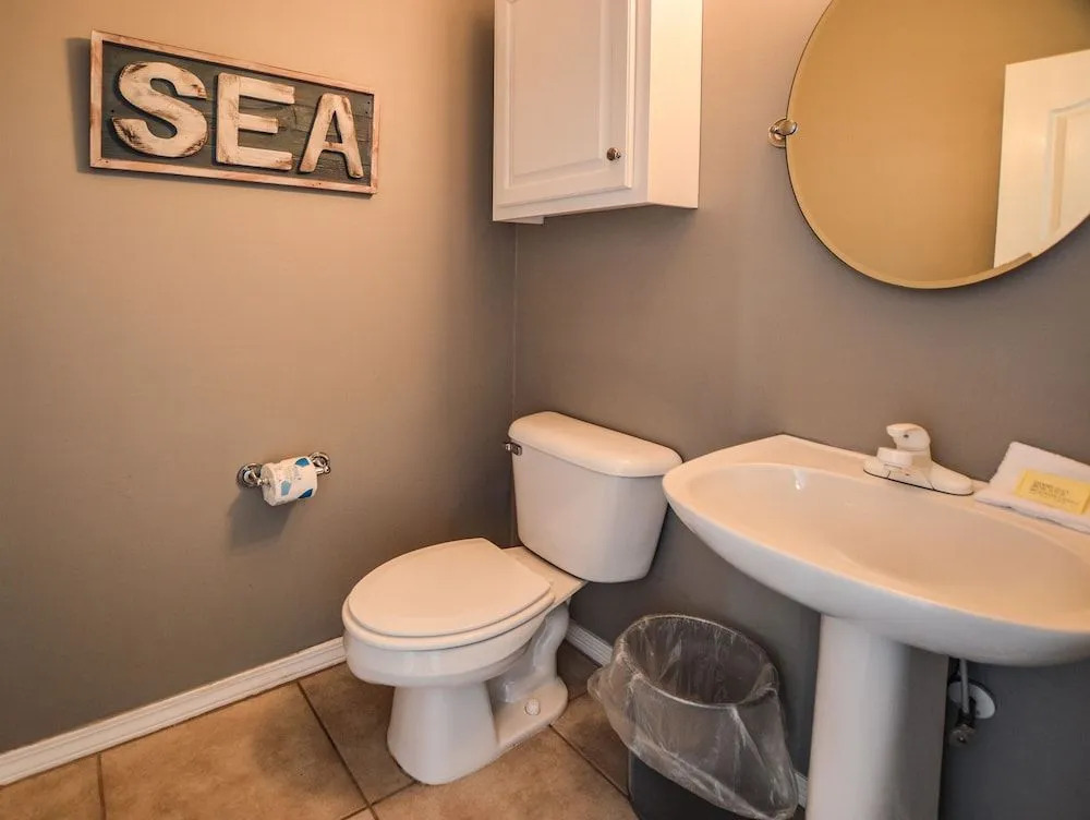 214 Shoreland