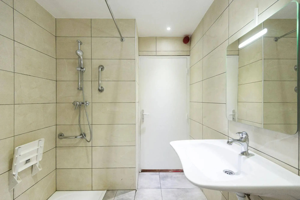 Villa Saint Exupery Beach Hostel