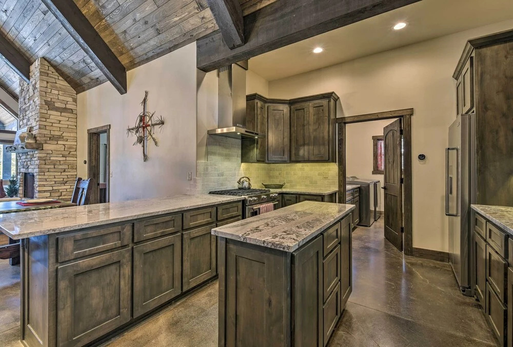 Custom Angel Fire Home: Views, Hot Tub & Fire Pit!