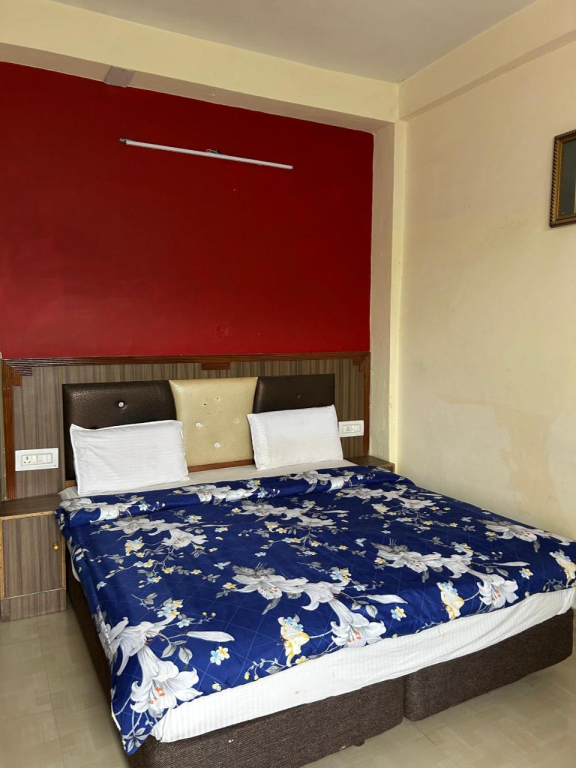 Lake View Rooms In Khajjiar
