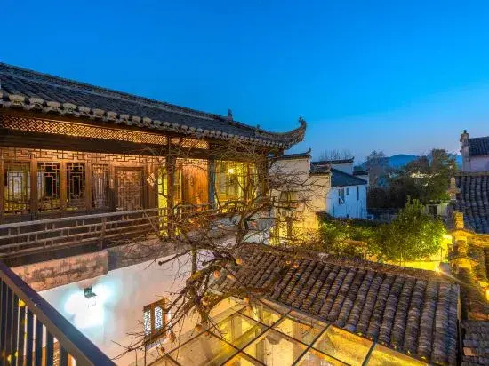 Hongcun Moxiang Huipai Landscape Art Boutique Homestay (Hongcun Scenic Area)