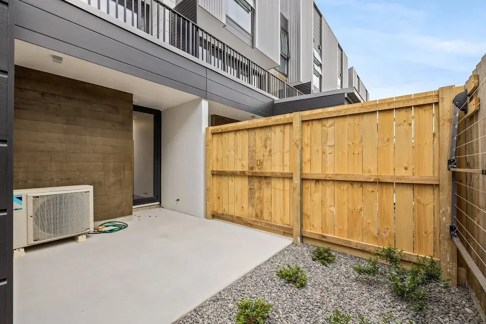 Newly Built 3 Bedroom Townhouse - Your Base to Explore the CBD
