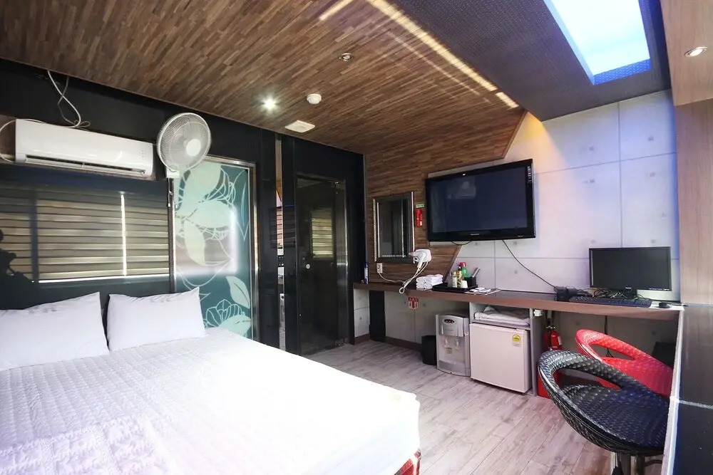 Busan Gwangalli Q