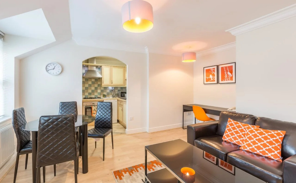 Stanshawe Court by House of Fisher