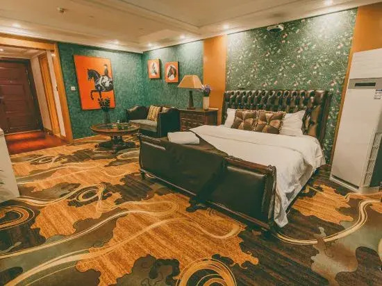 Carlos Service Apartment