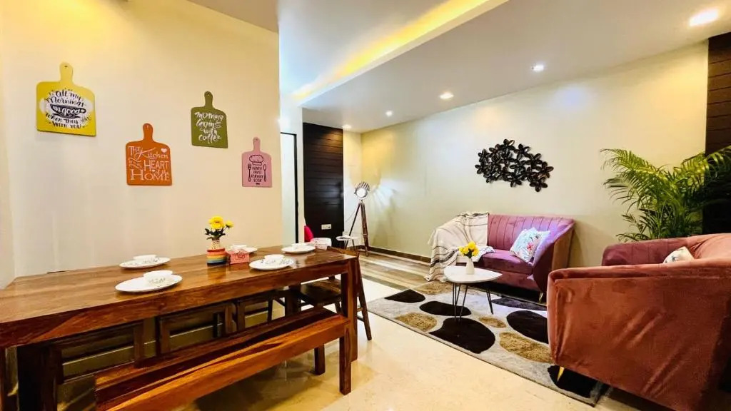 BluO 2BHK - M Block Mkt Greater Kailash