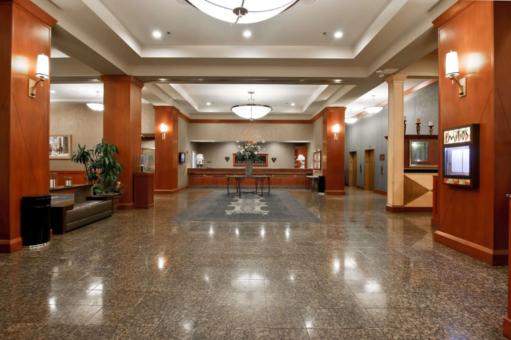The Grove Hotel