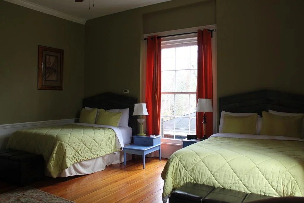 Early Inn at the Grove