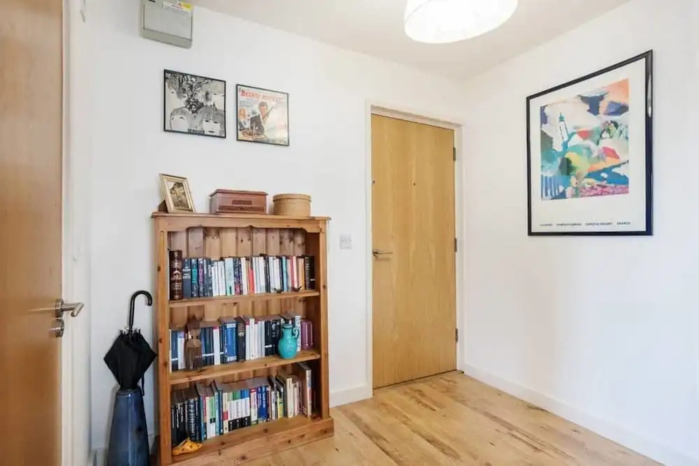 Quirky 1bed Sleeps 4, 10 Mins to Mile End Tube