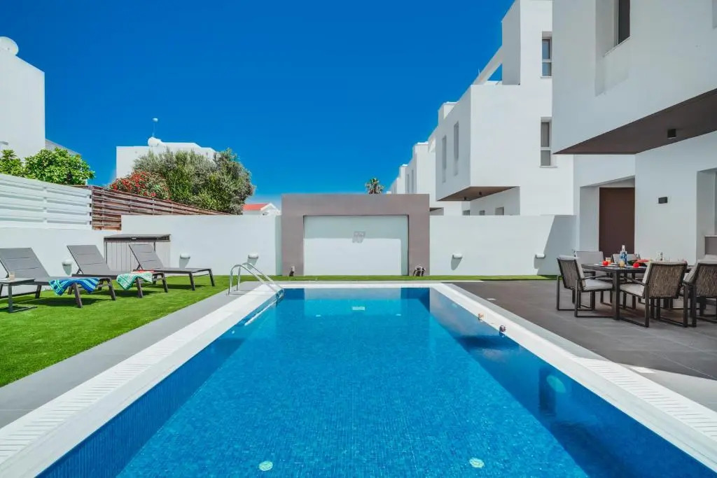 Stay in Style in Modern 3 Bedroom Villas Near Nissi Beach & Square