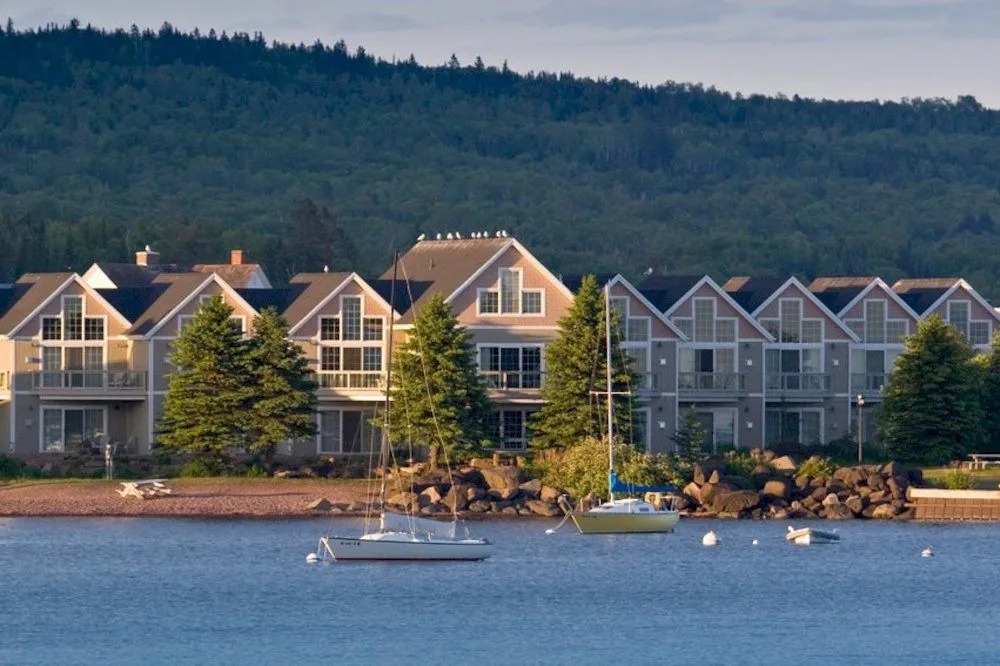 Cobblestone Cove
