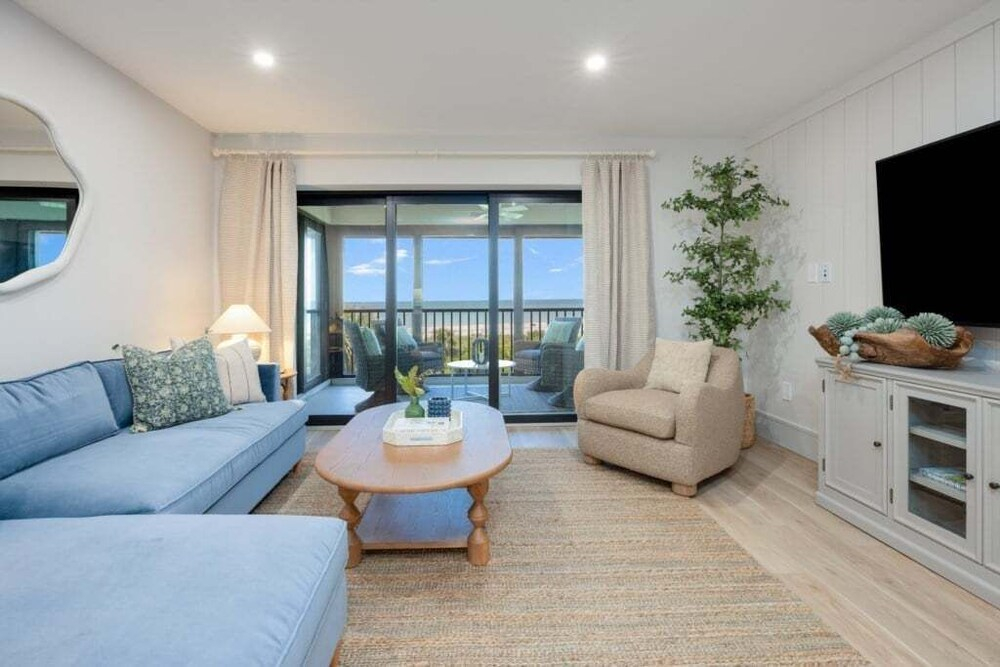 Sanddollar A302 3 Bedroom Condo
