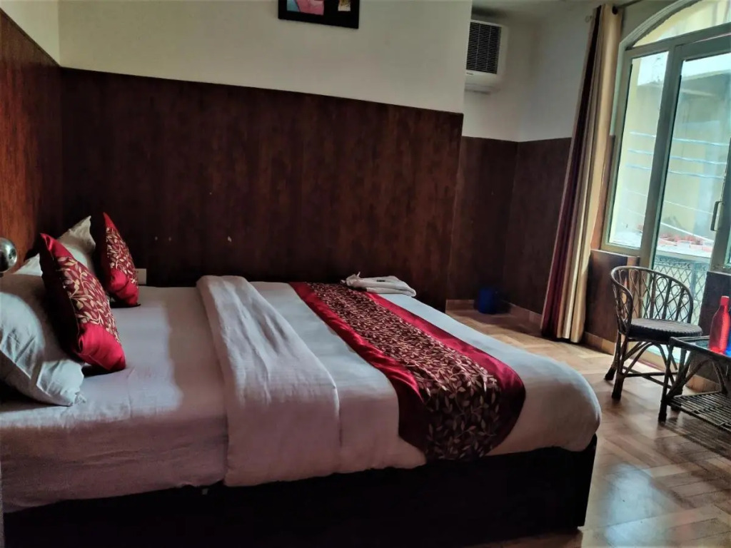 PerfectStayz Value Hills Tapovan