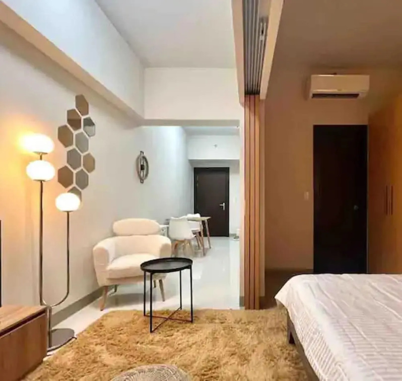 Charming Studio Unit in Uptown Parksuites T2 Bgc