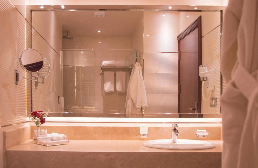Golden Inn Hotel