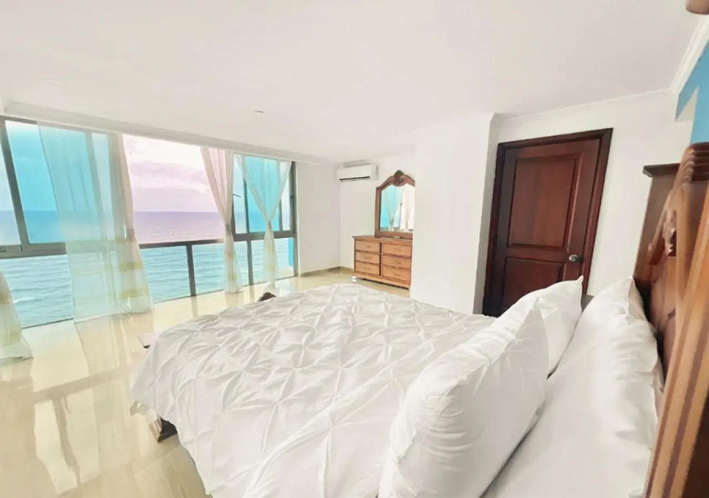 Exclusive 3 BDR, Gym & Pool, SeaView, Luxury Tower