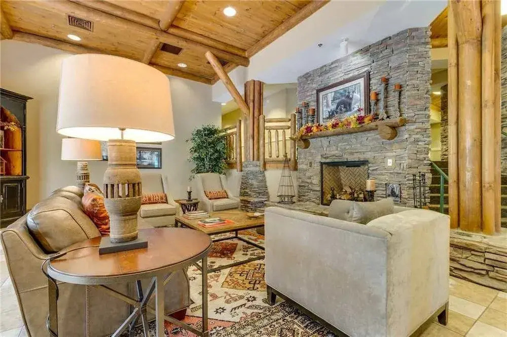 Baskins Creek 414 - 2 Br condo by RedAwning