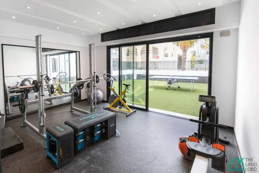 Sunset 203 Luxury apt With Gym in Lac1