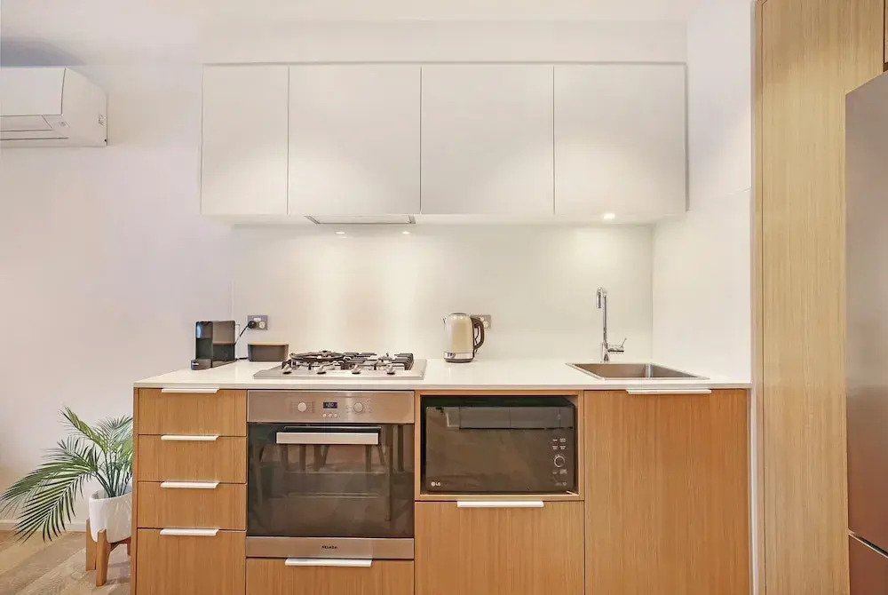 Astra Apartments Docklands
