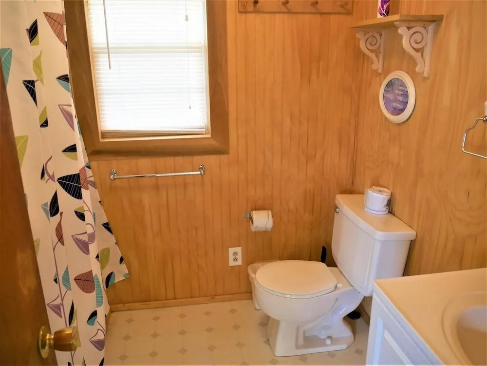 Queen Bee - 2 Br Home