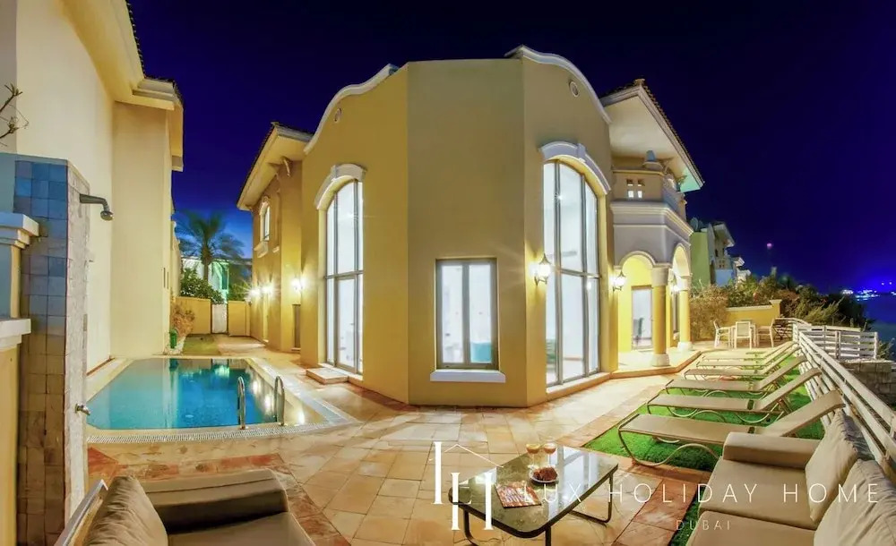 LUX Holiday Home - Frond E 1